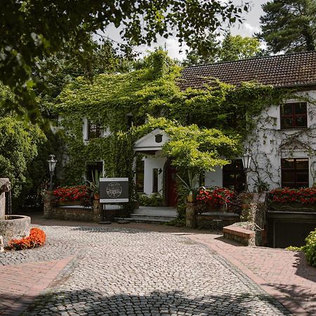 Siedem Drzew Hotel Biskupice  Buitenkant foto