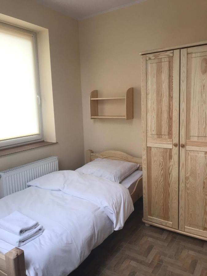 Siedem Drzew Hotel Biskupice  Buitenkant foto