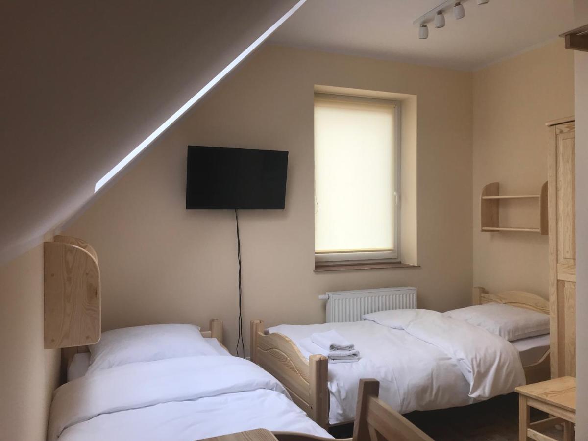 Siedem Drzew Hotel Biskupice  Buitenkant foto