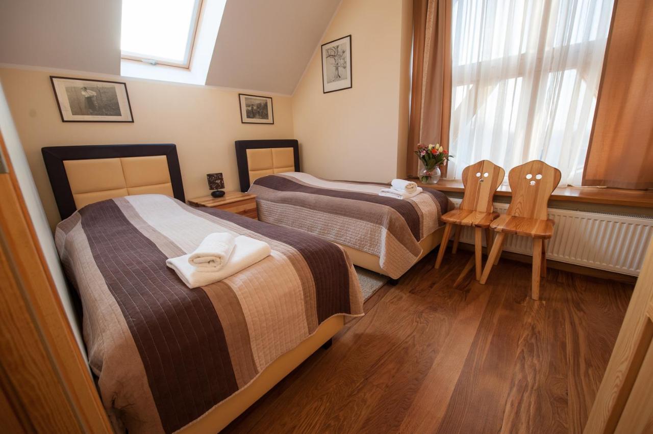 Siedem Drzew Hotel Biskupice  Buitenkant foto