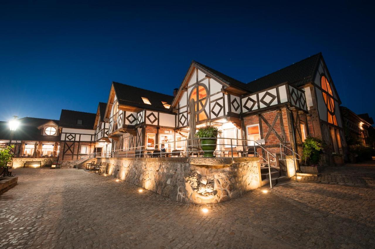 Siedem Drzew Hotel Biskupice  Buitenkant foto