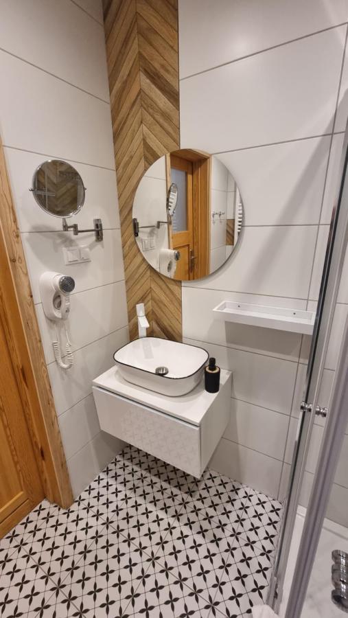 Siedem Drzew Hotel Biskupice  Buitenkant foto