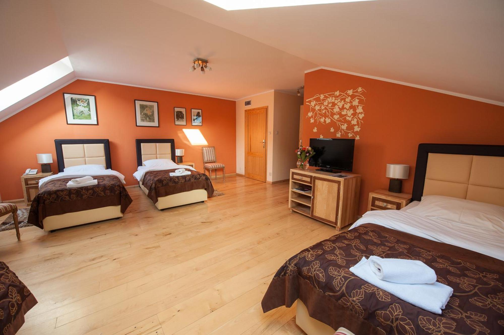 Siedem Drzew Hotel Biskupice  Kamer foto